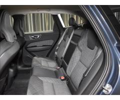 Volvo XC60 2,0 B4 FWD Core - 9