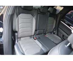 Volkswagen Touareg 3.0 V6 210 kw R-Line 4Motion - 24