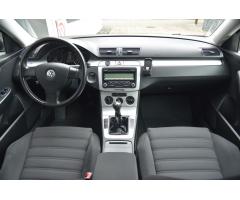 Volkswagen Passat 1.4 TSi 90 kw Sportline - 25