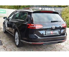 Volkswagen Passat 2.0 TDi 110 kw Highline - 10