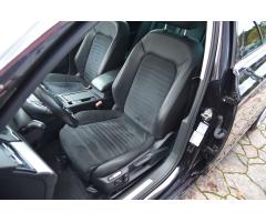 Volkswagen Passat 2.0 TDi 110 kw Highline - 14