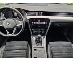 Volkswagen Passat 2.0TDI Elegance,ČR,1.Majitel - 24