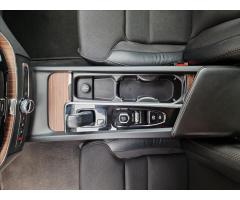 Volvo XC60 2.0 B4 AWD Momentum Pro,1.Maj - 34