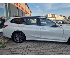 BMW Řada 3 320d xDrive,M Sport,ČR,1.Maj. - 41