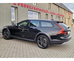 Volvo V90 D5 AWD Cross Country,ČR,1.Maj - 7