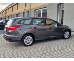 Ford Focus 1.5 TDCI Titanium,ČR,1.Maj. - 11