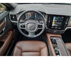 Volvo V90 D5 AWD Cross Country,ČR,1.Maj - 12