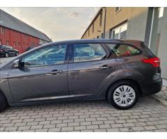 Ford Focus 1.5 TDCI Titanium,ČR,1.Maj. - 41