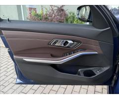 BMW Řada 3 320d xDrive Luxury,ČR,1.Maj. - 35