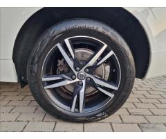 Volvo XC60 2.0 B4 AWD R-Design,ČR,1.Maj. - 43