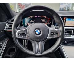 BMW Řada 3 320d xDrive M Sport,ČR,1.Maj. - 21