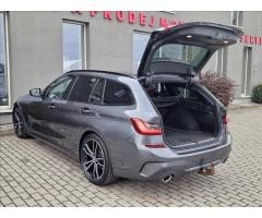 BMW Řada 3 320d xDrive M Sport,ČR,1.Maj. - 40