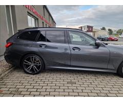 BMW Řada 3 320d xDrive M Sport,ČR,1.Maj. - 41