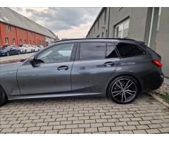 BMW Řada 3 320d xDrive M Sport,ČR,1.Maj. - 43