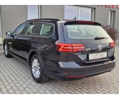 Volkswagen Passat 2.0 TDI DSG Comfortline,ČR - 8