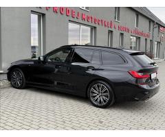 BMW Řada 3 320d xDrive,M Sport,ČR,1.Maj - 3