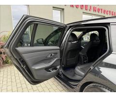 BMW Řada 3 320d xDrive,M Sport,ČR,1.Maj - 14