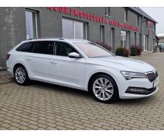 ŠKODA SUPERB COMBI 2.0TDI 140 LAURIN&K 4X4 DSG 7ST