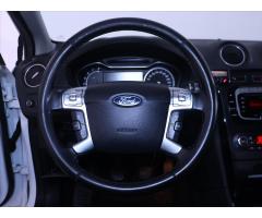 Ford Mondeo 1,6 EcoBoost Ghia Xenon Kůže - 20
