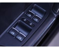 Volkswagen Touareg 3,0 TDI V6 176kW Tiptronic CZ - 19