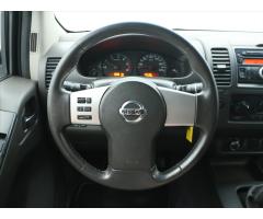 Nissan Navara 2,5 dCi 140kW 4x4 DoubleCab DPH - 16