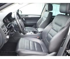 Volkswagen Touareg 3,0 TDI V6 193kW Aut. CZ DPH - 14