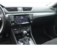 Škoda Superb 2,0 TDI 140kW DSG Style Kůže - 29