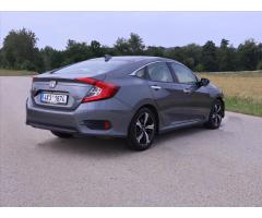 Honda Civic 1,5 VTEC TURBO Executive CVT - 7