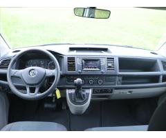 Volkswagen Transporter 2,0 TDI DSG LONG 5-Míst Klima - 28