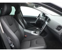 Volvo S60 2,0 T3 Drive-E Kinetic DPH Navi - 14