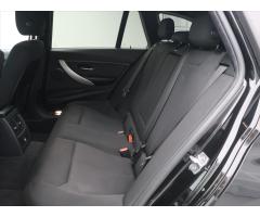 BMW Řada 3 2,0 320d xDrive Aut. LED DPH - 17