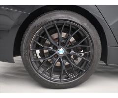 BMW Řada 3 2,0 320d xDrive Aut. LED DPH - 34