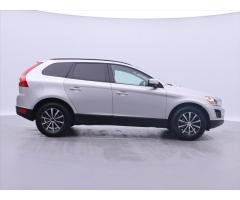 Volvo XC60 2,4 D4 AWD Automat Kinetic - 8