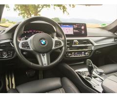 BMW Řada 5 3,0 d xDrive M-paket Panorama H/K - 54