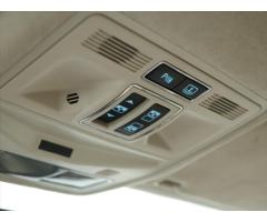 Jaguar XJ 3,0 V6 202kW Automat Luxury - 32