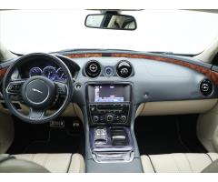 Jaguar XJ 3,0 V6 202kW Automat Luxury - 34