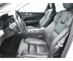 Volvo XC60 2,0 B5 173kW AWD Inscription - 13