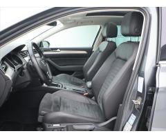 Volkswagen Passat 2,0 TDI 4Motion DSG Highline - 12