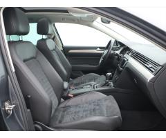 Volkswagen Passat 2,0 TDI 4Motion DSG Highline - 14