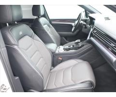 Volkswagen Touareg 4,0 V8 TDI R-Line Black DPH - 24