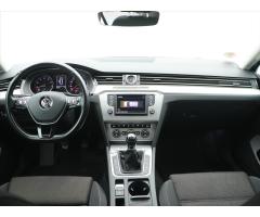 Volkswagen Passat 1,4 TSI 110kW Comfortline Navi - 32