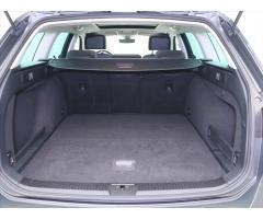 Volkswagen Passat 2,0 TDI 140kW DSG Virtual Panorama - 10