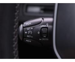 Peugeot 3008 1,2 PureTech 96kW CZ ALLURE - 21