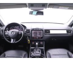 Volkswagen Touareg 3,0 TDI 180kW 4x4 DSG Tažné - 34