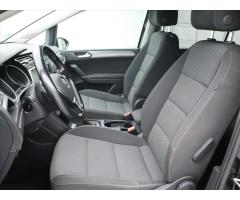 Volkswagen Touran 2,0 TDI Comfort DSG Navi ACC - 11