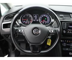 Volkswagen Touran 2,0 TDI Comfort DSG Navi ACC - 18