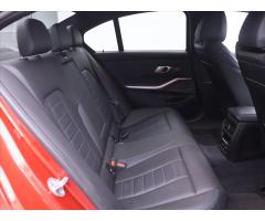 BMW Řada 3 3,0 330d Steptronic M Sport DPH - 15