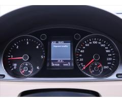 Volkswagen Passat 2,0 TDI 125kW Xenon Navi - 23