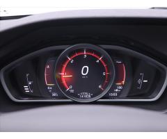 Volvo V40 2,0 D2 88kW Cross Country Navi - 20