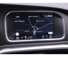 Volvo V40 2,0 D2 88kW Cross Country Navi - 26